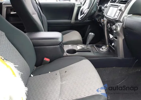 2019 Toyota 4Runner Sr5 z USA, uszkodzony, nr VIN JTEBU5JR6K5664313